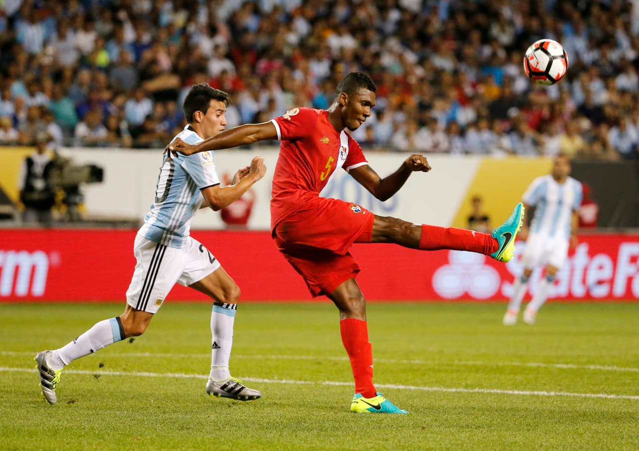 El 'Bolillo' Gómez convoca a 40 jugadores a la preselección de Panamá para Copa Oro