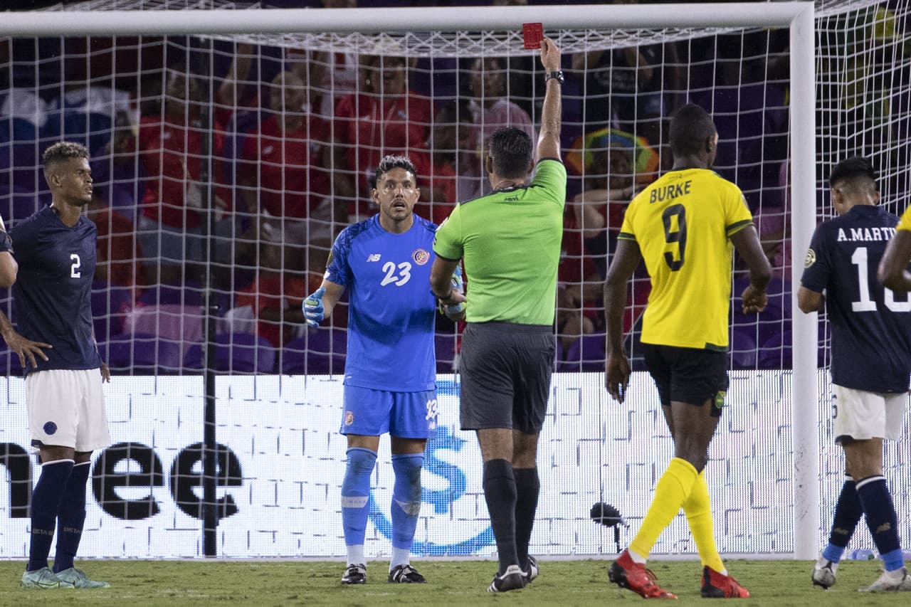 Con solitario gol de Bryan Ruiz, Costa Rica vence 1-0 a Jamaica y consigue paso perfecto a los cuartos de final.