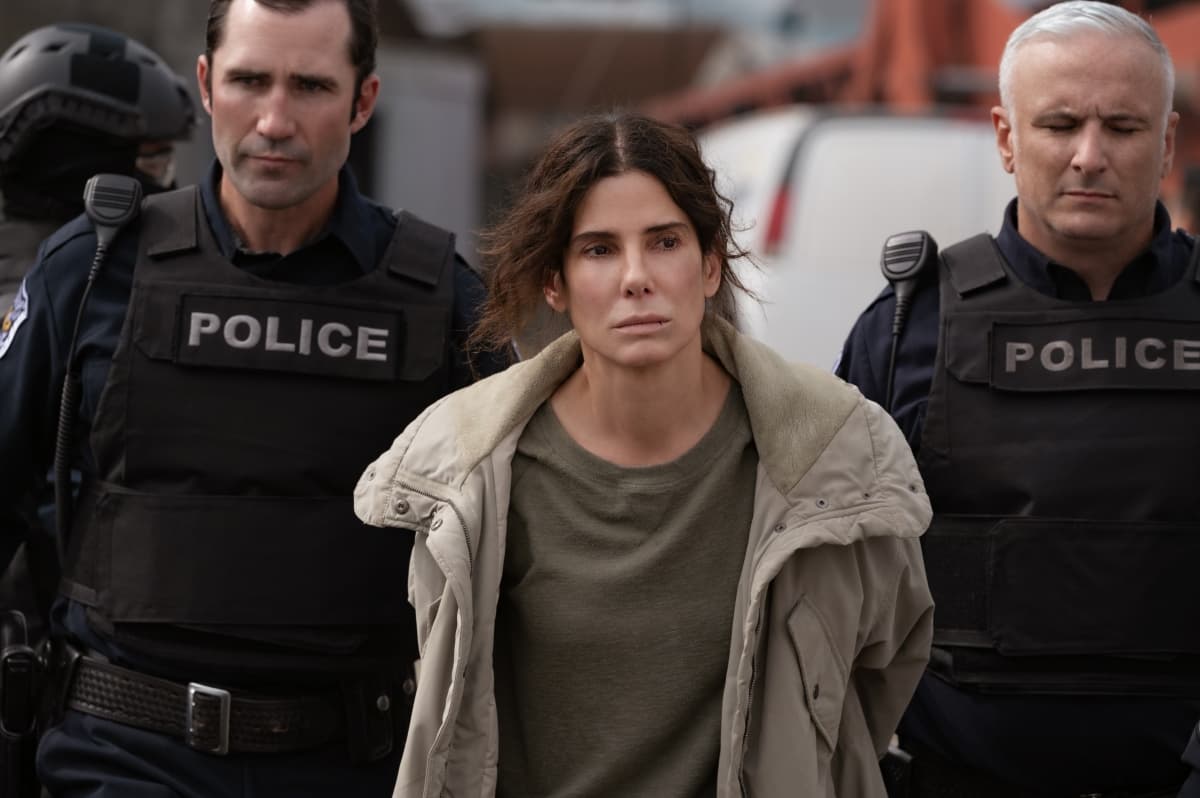 <b>‘The Unforgivable’</b>
<br>En esta película de Netflix protagonizada por Sandra Bullock es una mujer llamada Ruth Slater que estuvo 20 años en prisión buscando reincorporarse a la sociedad e intentando reencontrar a su hermana Katherine, de quien se separó al ser encarcelada. También se revela que Ruth asumió la culpa por un asesinato que su hermana cometió cuando tenía 5 años y cumplió su condena, pero esto trae una venganza por parte del hijo del sheriff asesinado.