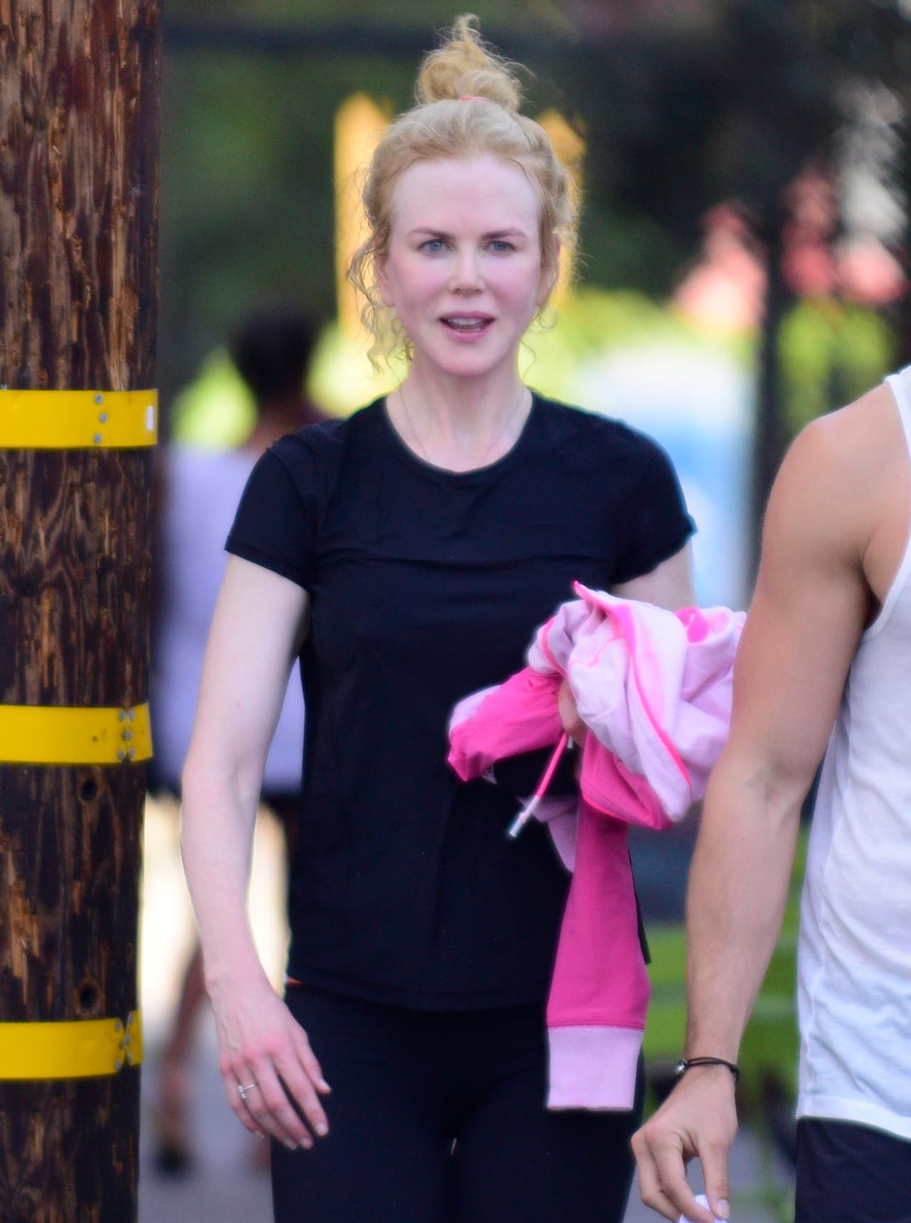 ¡Sin una gota de maquillaje sobre el rostro!