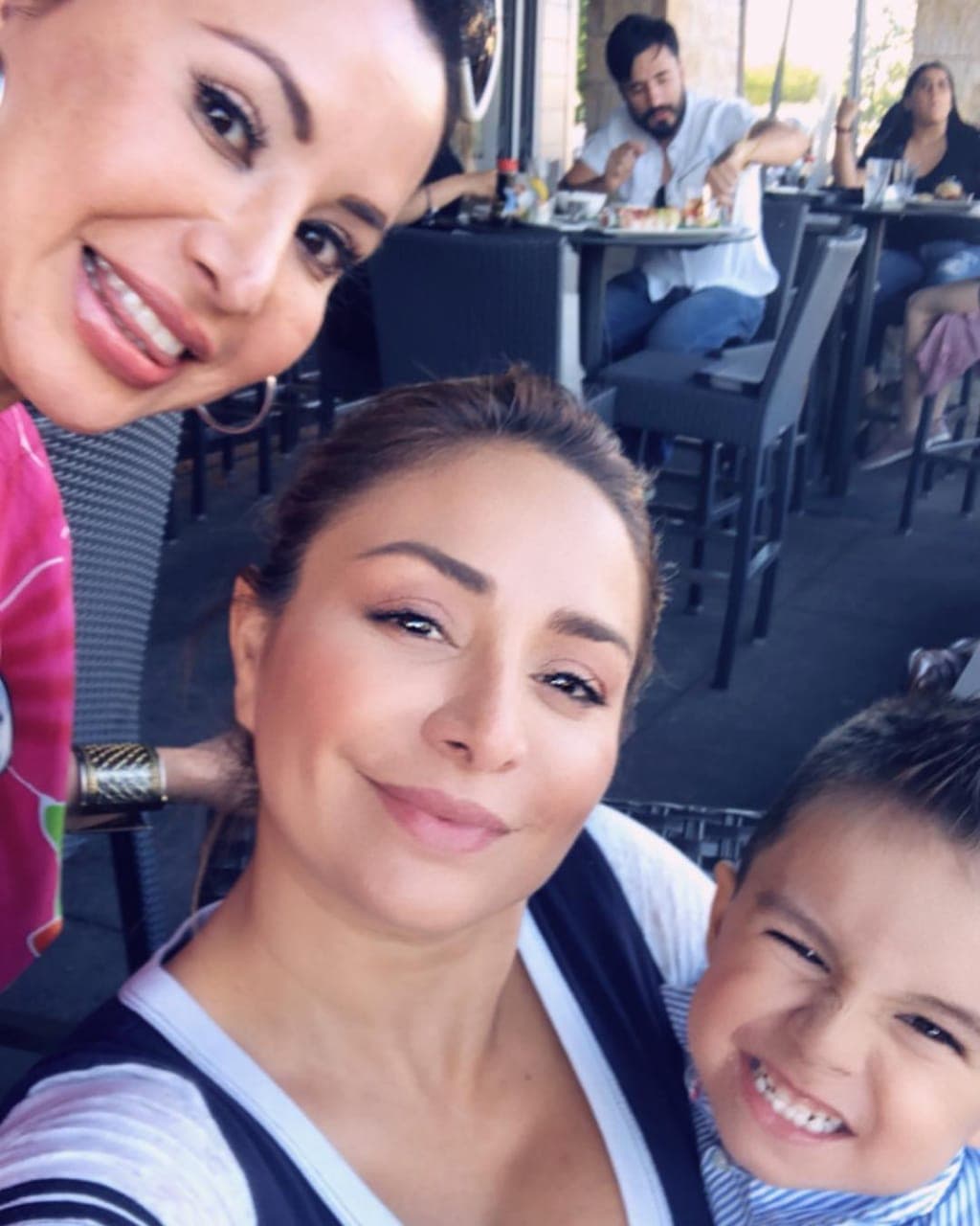 "No tengo porqué hacer ese trabajo (de llevar a mi hijo a la cárcel). El trabajo es de la gente que le importe", consideró la cantante.