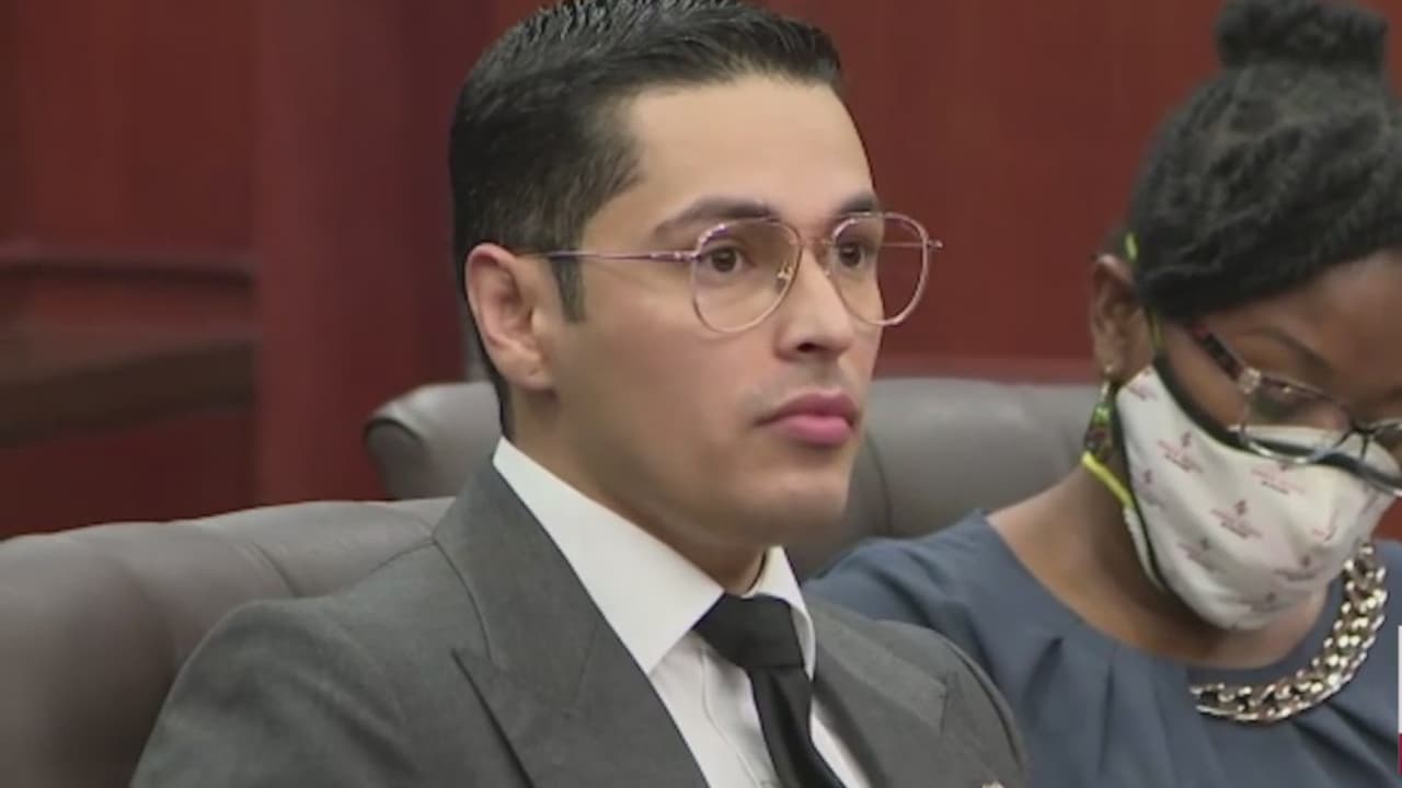 <a href="https://www.univision.com/local/houston-kxln/abogado-de-victor-hugo-cuevas-sospechoso-de-llevarse-a-india-comparte-video-del-joven-jugando-con-el-tigre-video">Victor Hugo Cuevas</a> saldrá de prisión el lunes luego de pagar una fianza de 300,000 dólares por los cargos de asesinato que enfrenta en el condado Fort Bend.