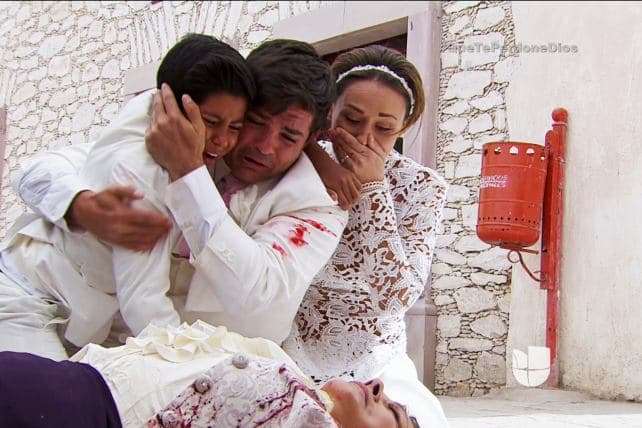 Diego juró que vengaría la muerte de su abuela y se despidió con todo el dolor del mundo en su alma.