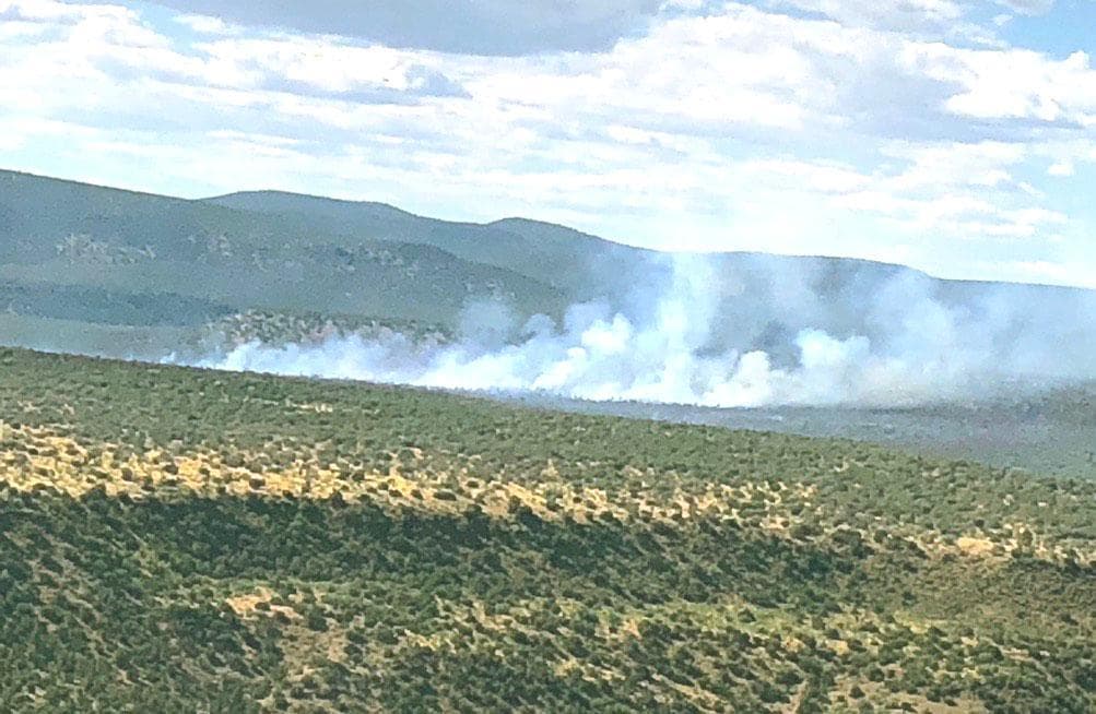 <a href="https://inciweb.nwcg.gov/incident/6825/" target="_blank">Un equipo de 384 personas del estado</a> está luchando para contener el incendio. 
<br>