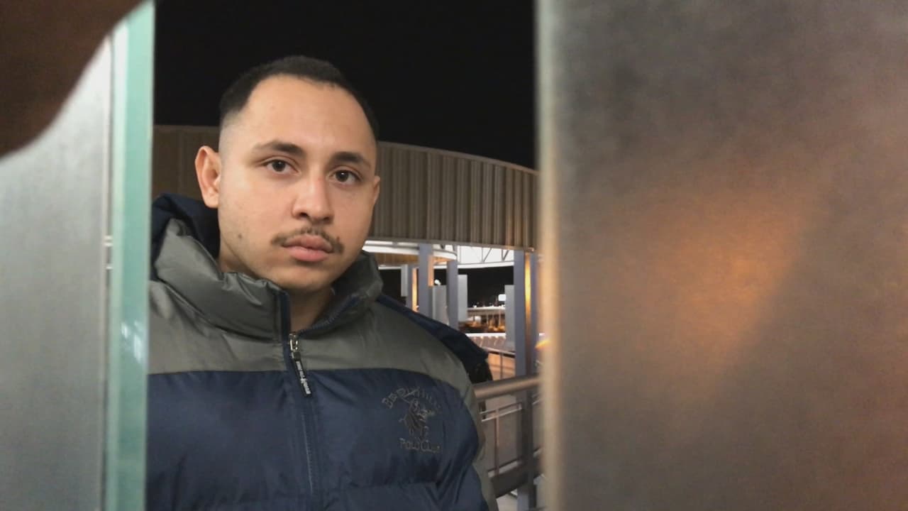 Los que no tienen familia cerca dependen en su mayoría de las organizaciones humanitarias que ofrecen refugio y alimentos a los deportados.