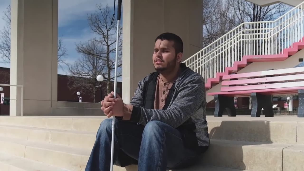 Un ciego reprobó el examen de ciudadanía porque no se lo ofrecieron en Braille