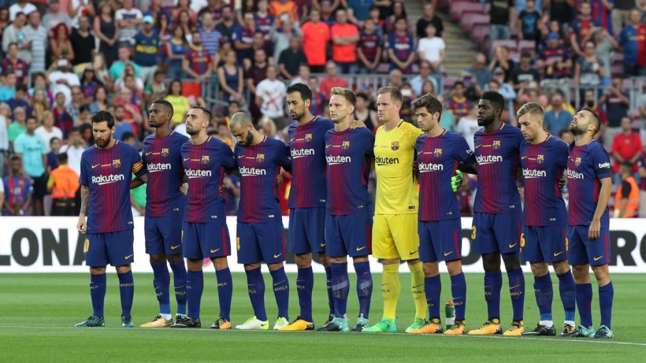 El emotivo homenaje del Barcelona a las víctimas del atentado