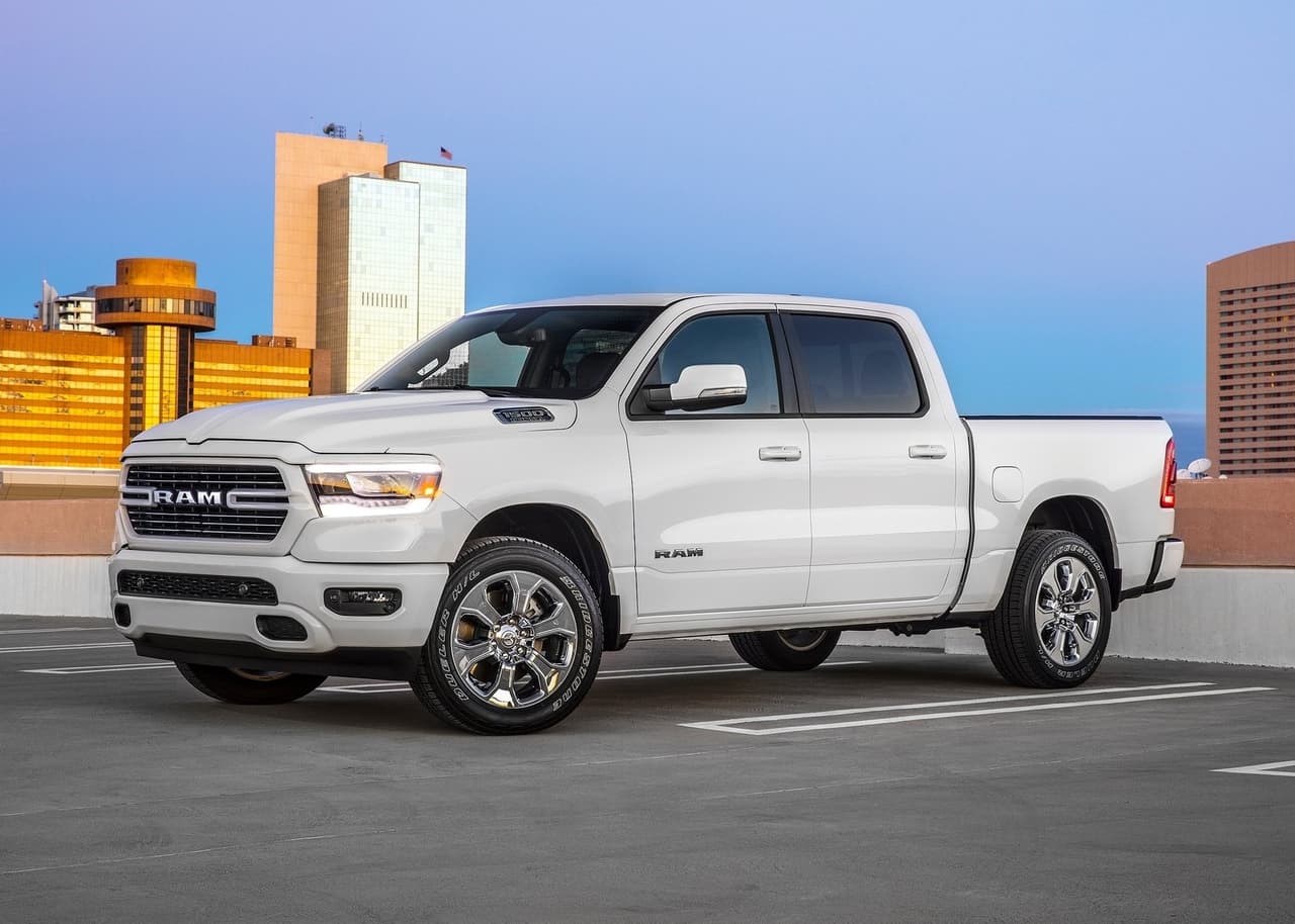 <h3 class="cms-H3-H3"><b>7. Dodge Ram 1500</b></h3>
<br>
<br>
<b>Mantenimiento en el transcurso de 10 años:</b> 13,300 dólares