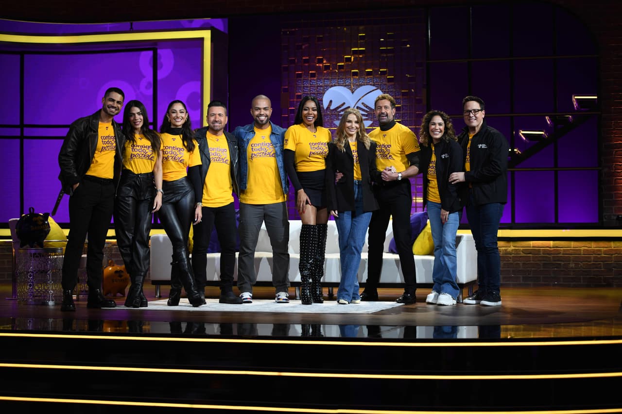 La Batalla de Canto del TeletonUSA 2023 tuvo la participación de cuatro grandiosas parejas quienes, sin ser profesionales en canto, se animaron a subir al escenario, interpretar un tema y entretener al público que siguió la transmisión.