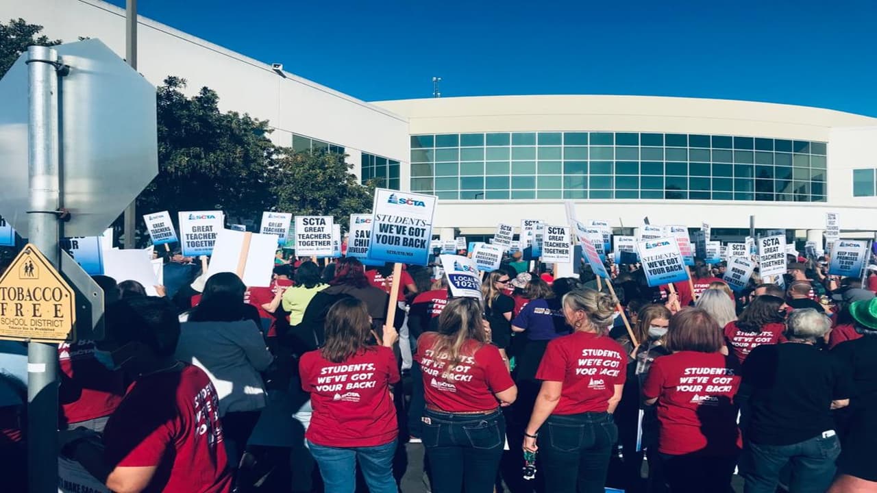 Los maestros de Sacramento se van a huelga “indefinida” a partir de la próxima semana