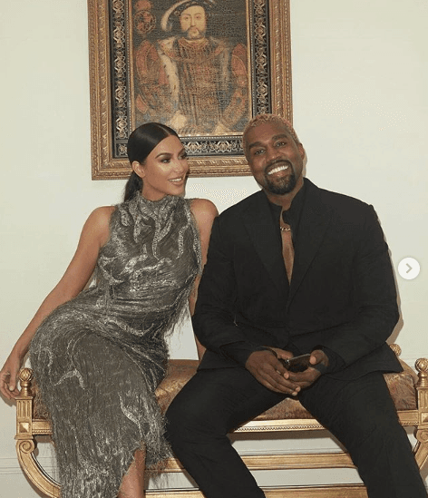 Kim Kardashian además tiene que 
<b>lidiar con la presión de su esposo</b>, el rapero Kanye West. La socialité ya había dicho en otro capítulo del programa, que él quiere tener siete hijos.