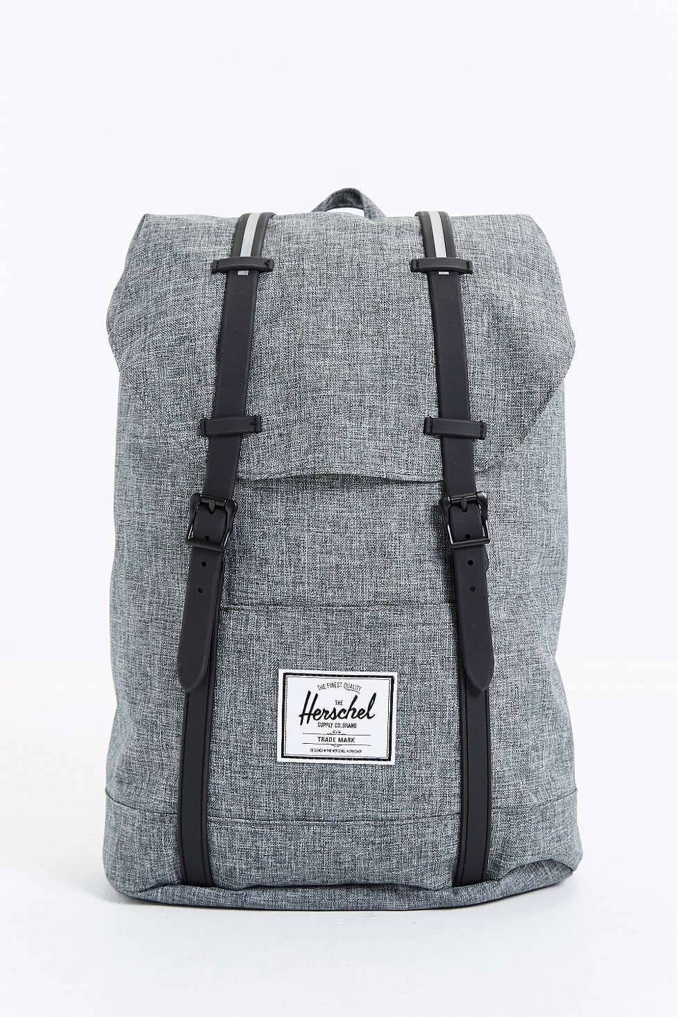 Esta super mochila de la marca Herschel es ideal para los chicos más grandes, que tienen muchas actividades tras salir del colegio. (80 dólares en Urban Outfitters)