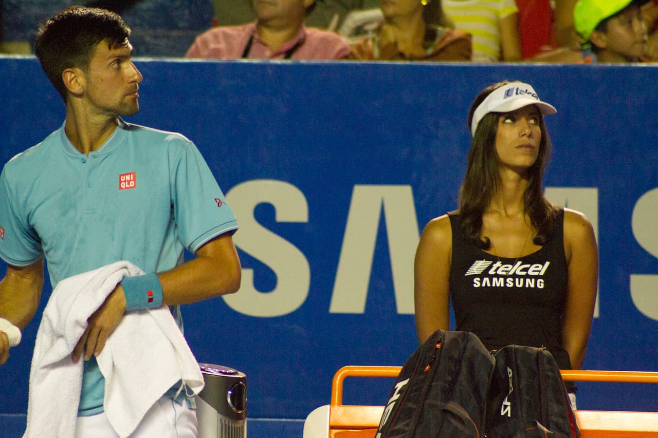 Nick Kyrgios eliminó al favorito del Abierto Mexicano, el serbio Novak Djokovic, número dos en la siembra de la ATP. El australiano dio una demostración de potencia y precisión con su saque que se tradujo en 25 aces para acceder a las Semifinales.