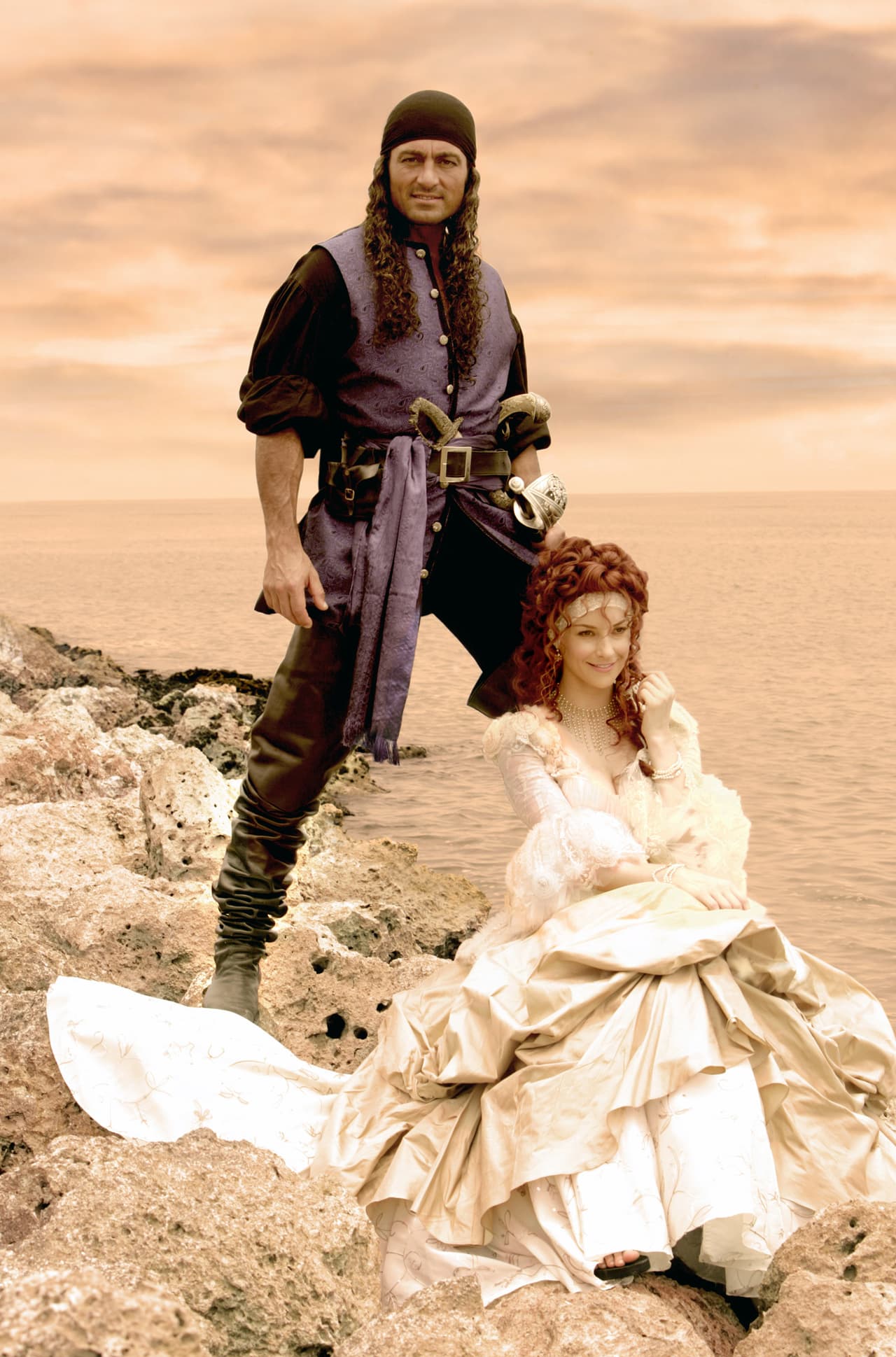 La actriz dio vida a Camila en esta historia original de María Zarattini y se enamoró de un pirata apodado 'El Antillano' (Fernando Colunga).