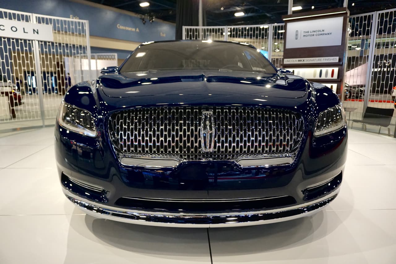 Del 6 al 15 de noviembre se celebra en el Centro de Convenciones de Miami Beach la cuadragésima quinta edición del Auto Show Internacional de Miami. Estuvimos presentes para su apertura. Aquí están algunos de los autos más interesantes de la reunión.