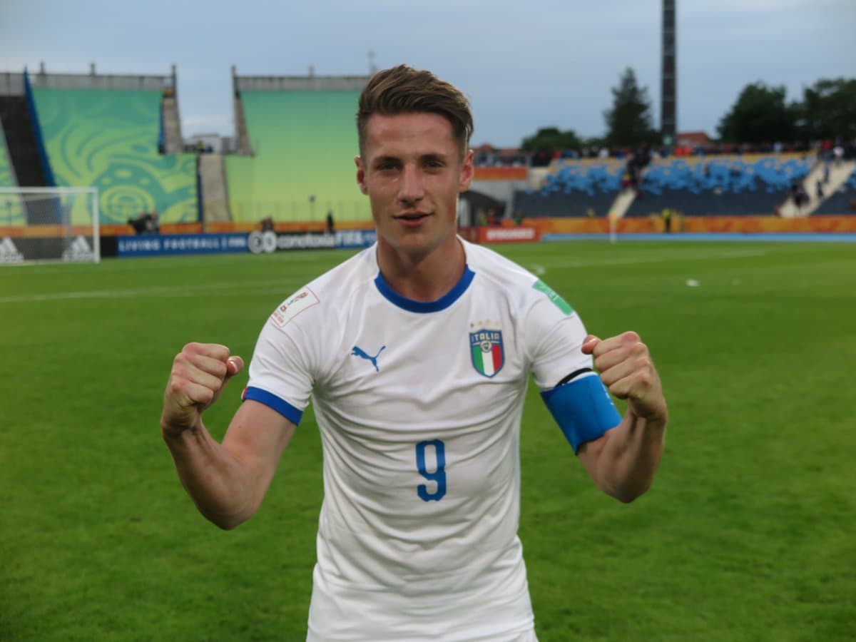 Andrea Pinamontti fue el autor del gol con el que ganó la 'Azurri' por 1-0 al campeón de Sudamérica.