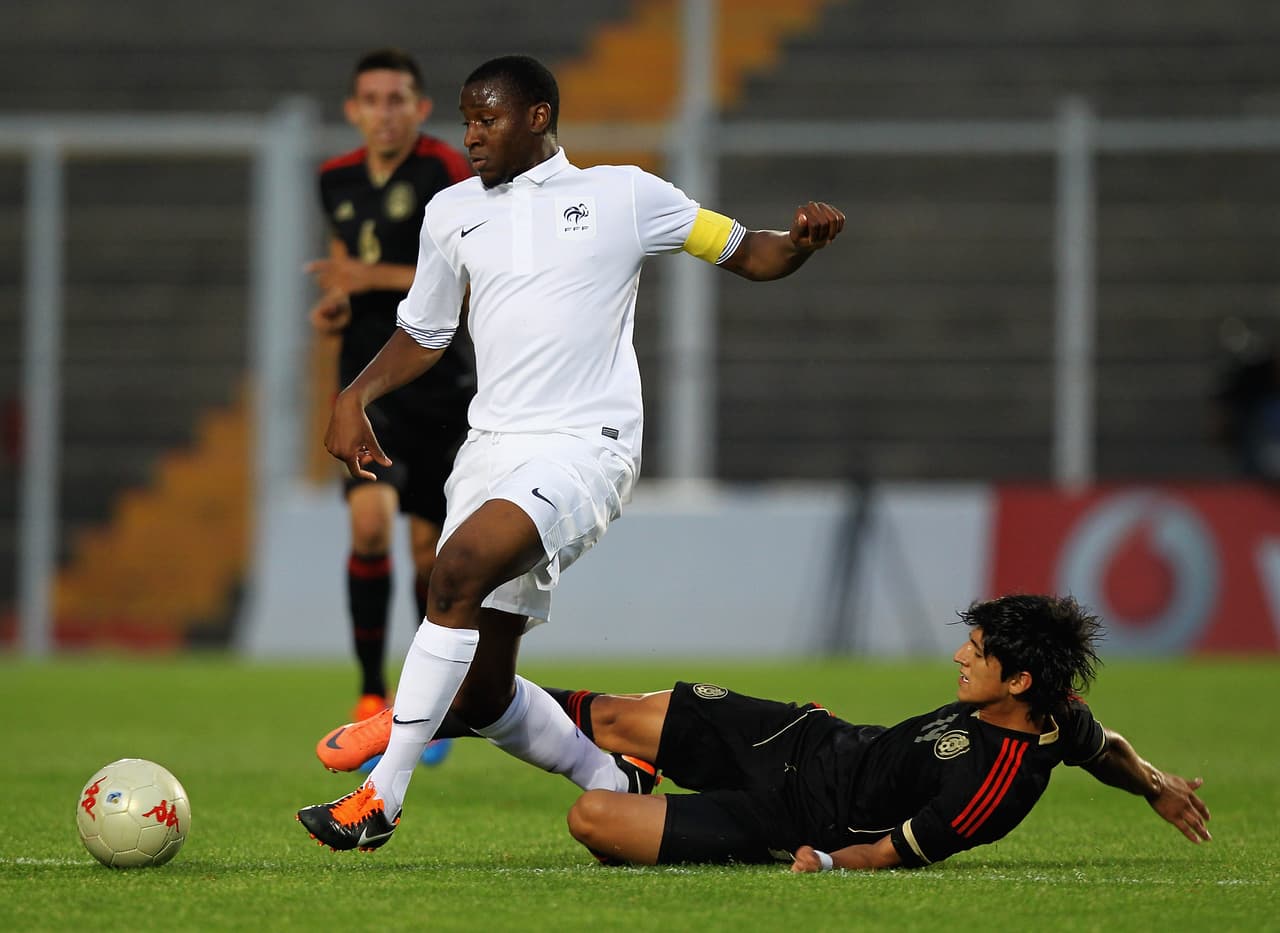 La segunda salida del Tri no resultó igual, ya que enfrentando a Francia sumó su primera y única derrota del torneo.