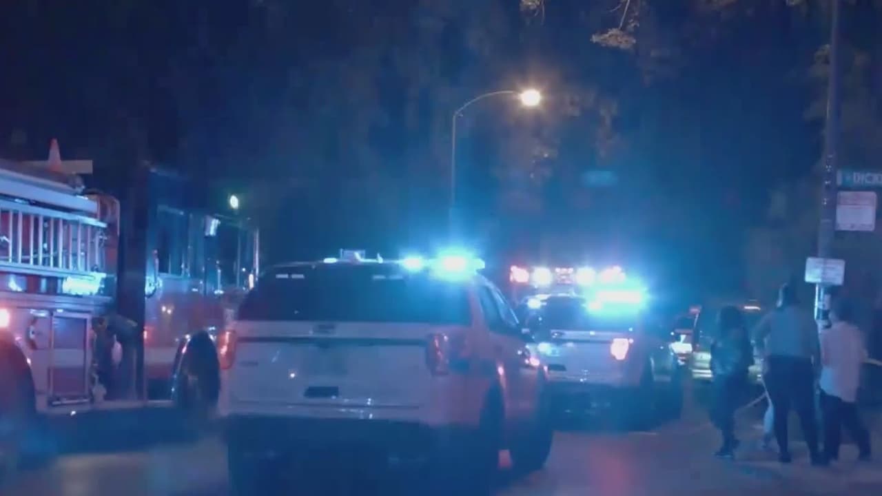 Balean a un hombre y a una mujer en La Villita durante horas de la madrugada