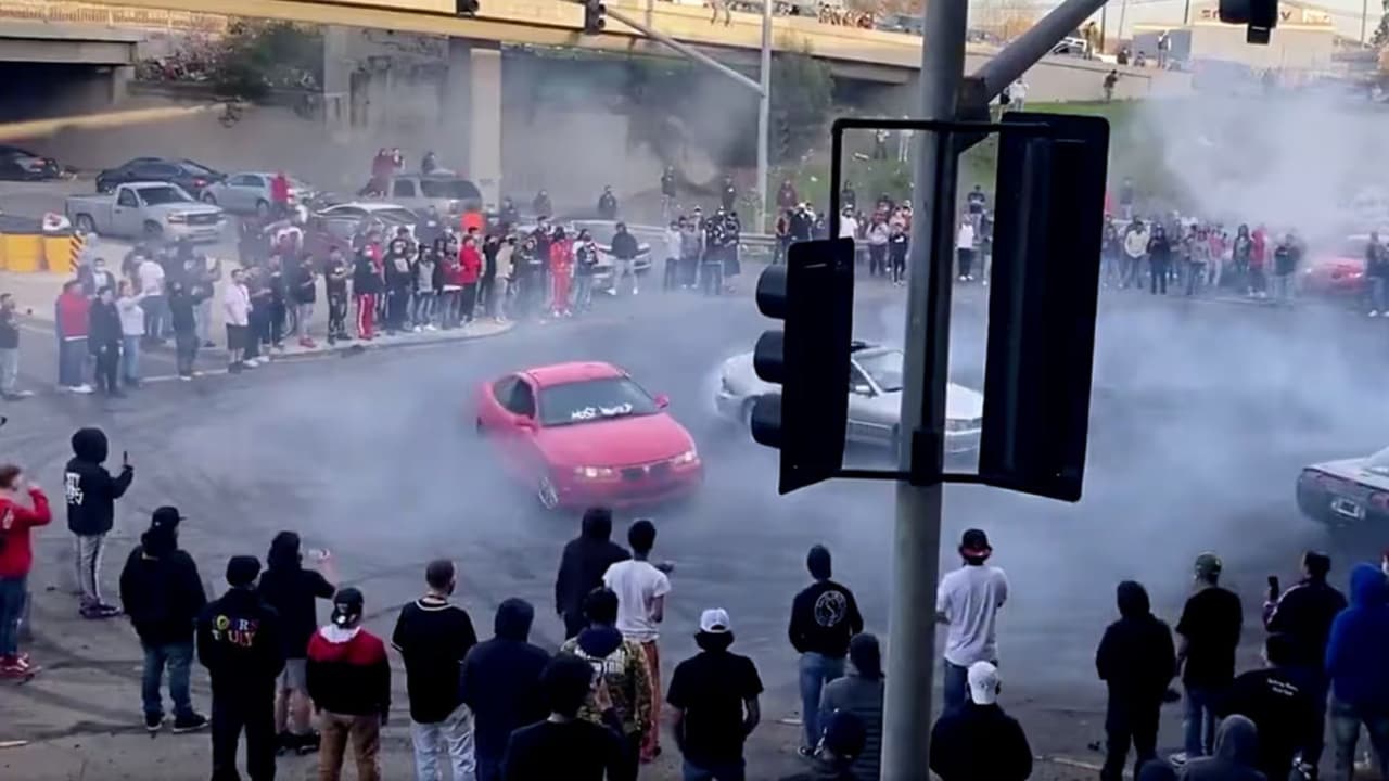 Vecinos denuncian riesgos por carreras ilegales en Windermere: “Nos preocupan los niños”