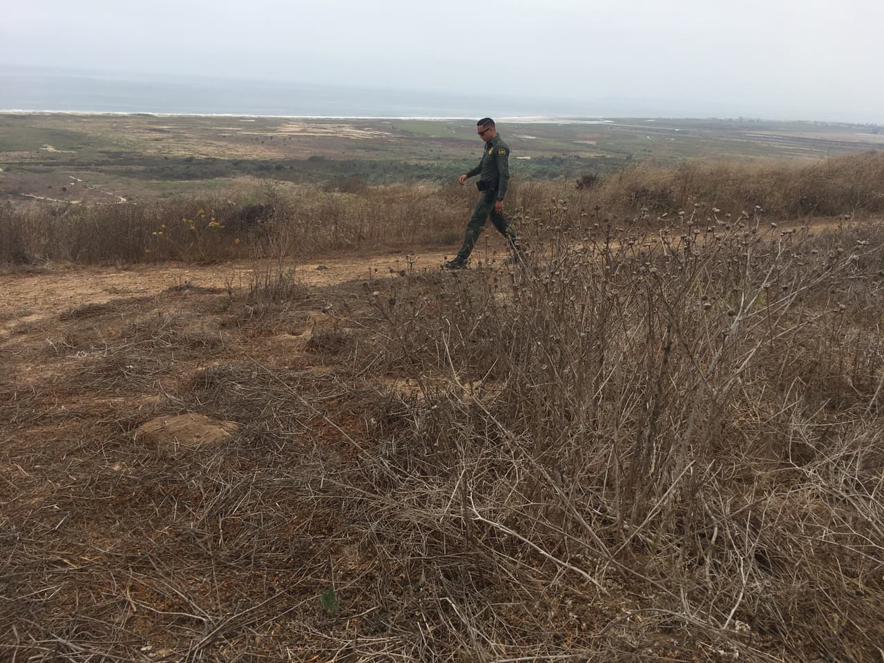 A la estación en San Diego de la Patrulla Fronteriza le toca vigilar 60 millas.