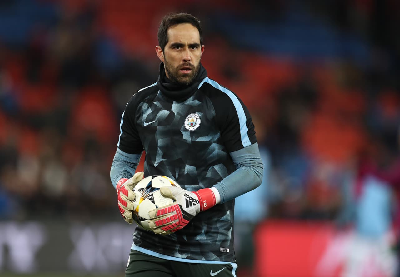 Claudio Bravo no renovará contrato con Manchester City
