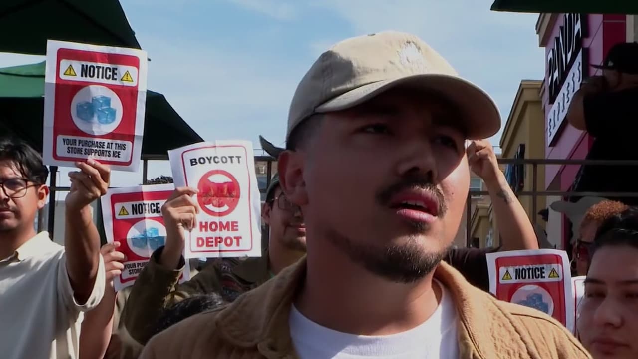 Protestan en Home Depot de Los Ángeles por operativos de ICE y exigen postura de la empresa