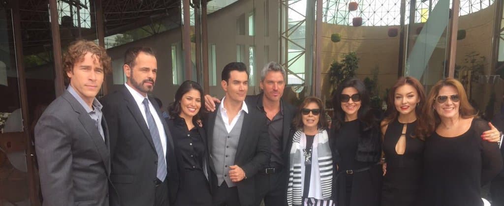 Fue una pieza clave en la relización de Tres Veces Ana, ya que también participó en Lazos de Amor historia en la que se inspiró esta versión.