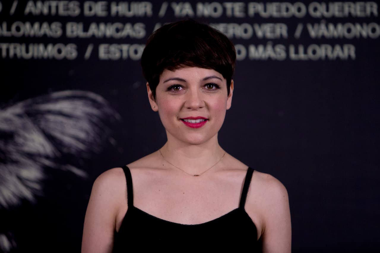 En 2015 Natalia estrenó su disco titulado 'Hasta La Raíz', en el cual retoma influencias de la canción latinoamericana y ha sido merecedor de favorables críticas.