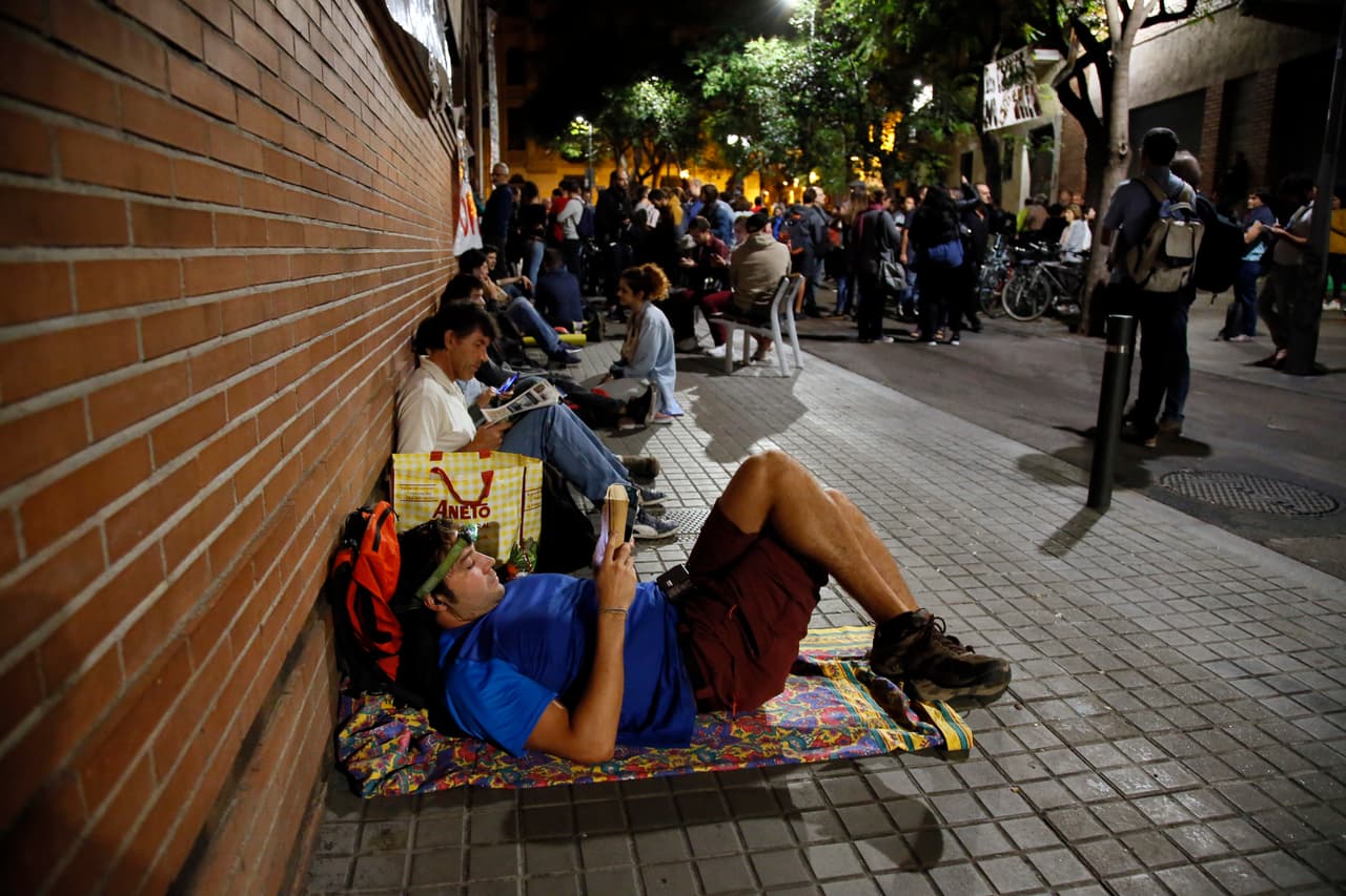 Previsiblemente, muchos partidarios del no optarán por abstenerse en esta votación prohibida, temerosos de que una alta participación refuerce a los dirigentes independentistas.