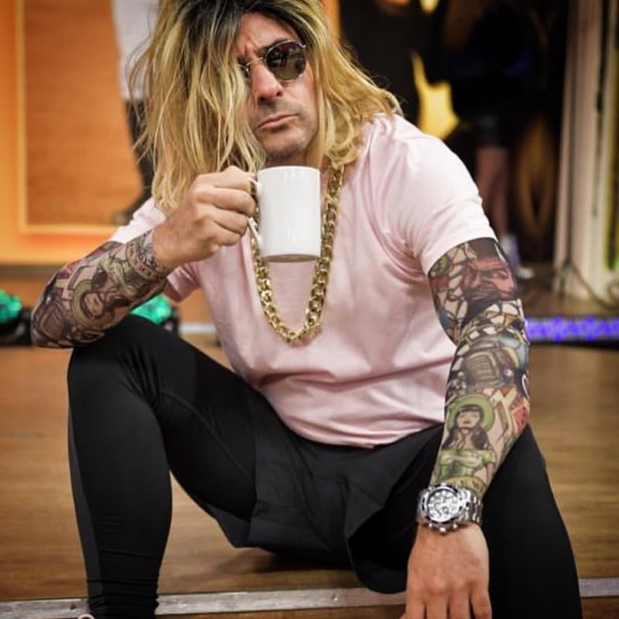 Con esta caracterización, envió un abrazo de cumpleaños a Maluma. ¿Consideras que realmente se parecen?