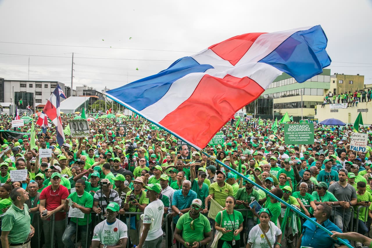 Protestas en Nueva York y República Dominicana ante el rechazo a propuesta de reforma constitucional