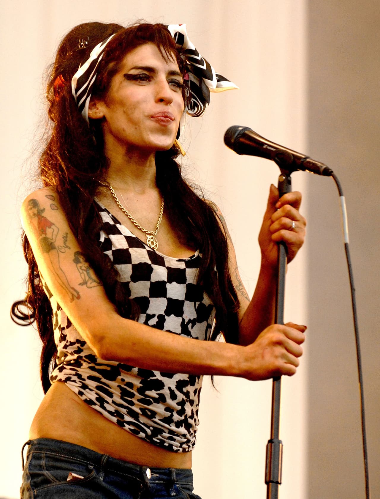 Winehouse durante una presentación en el V Festival en Weston Park el 16 de agosto de 2008, en Telford, Inglaterra.