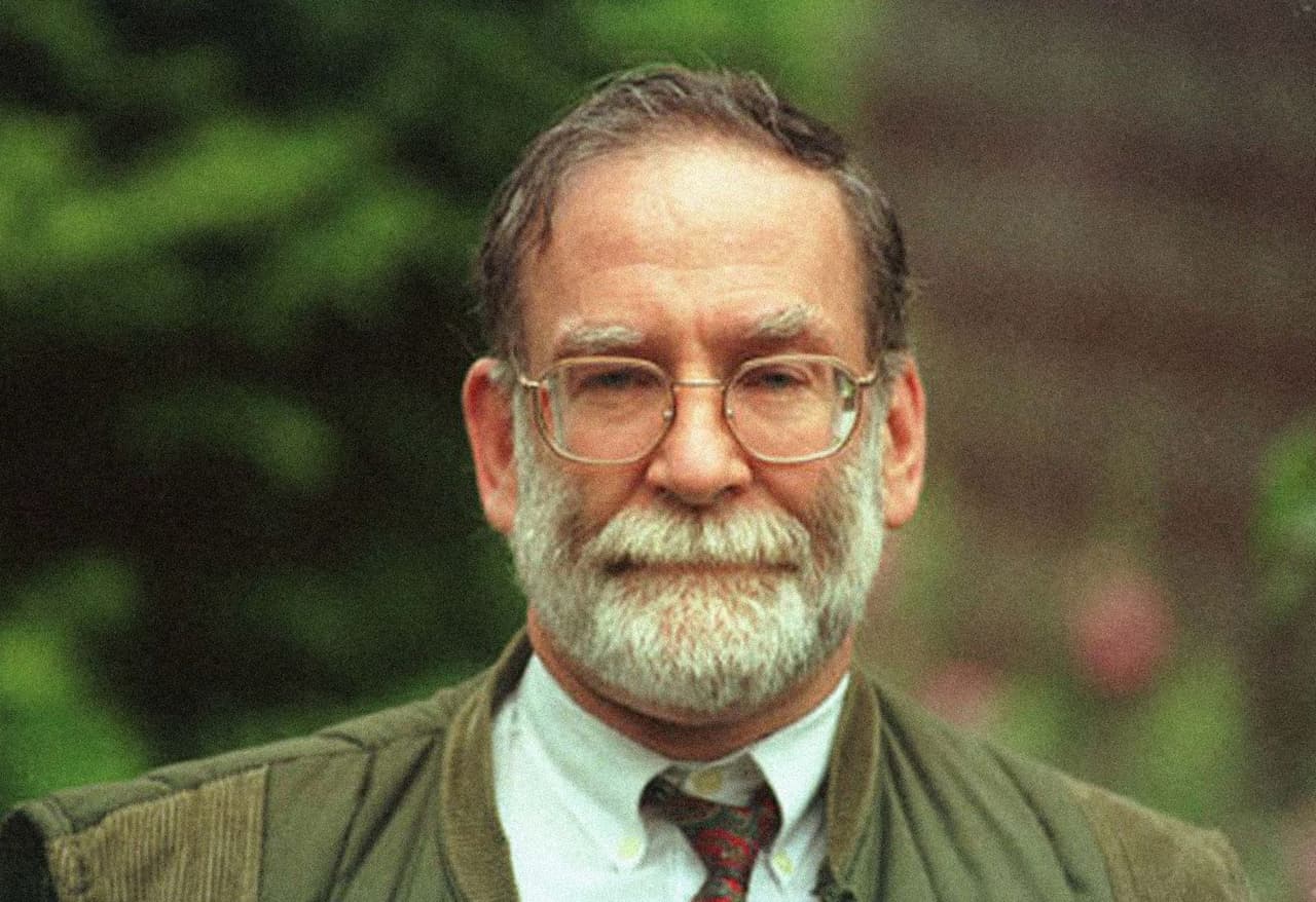 <b>Harold Frederick 'Fred' Shipman</b>. Se le acusó de matar a 218 de sus pacientes, pero solo se corroboraron 15 asesinatos. Administraba sobredosis de morfina a los enfermos a su cuidado, generalmente ancianos, para provocarles la muerte. Fue condenado a 15 cadenas perpetuas en 2000, pero se suicidó en la prisión en 2004. Al médico británico nacido en 1946 le llamaban 'el Dr. Muerte'.