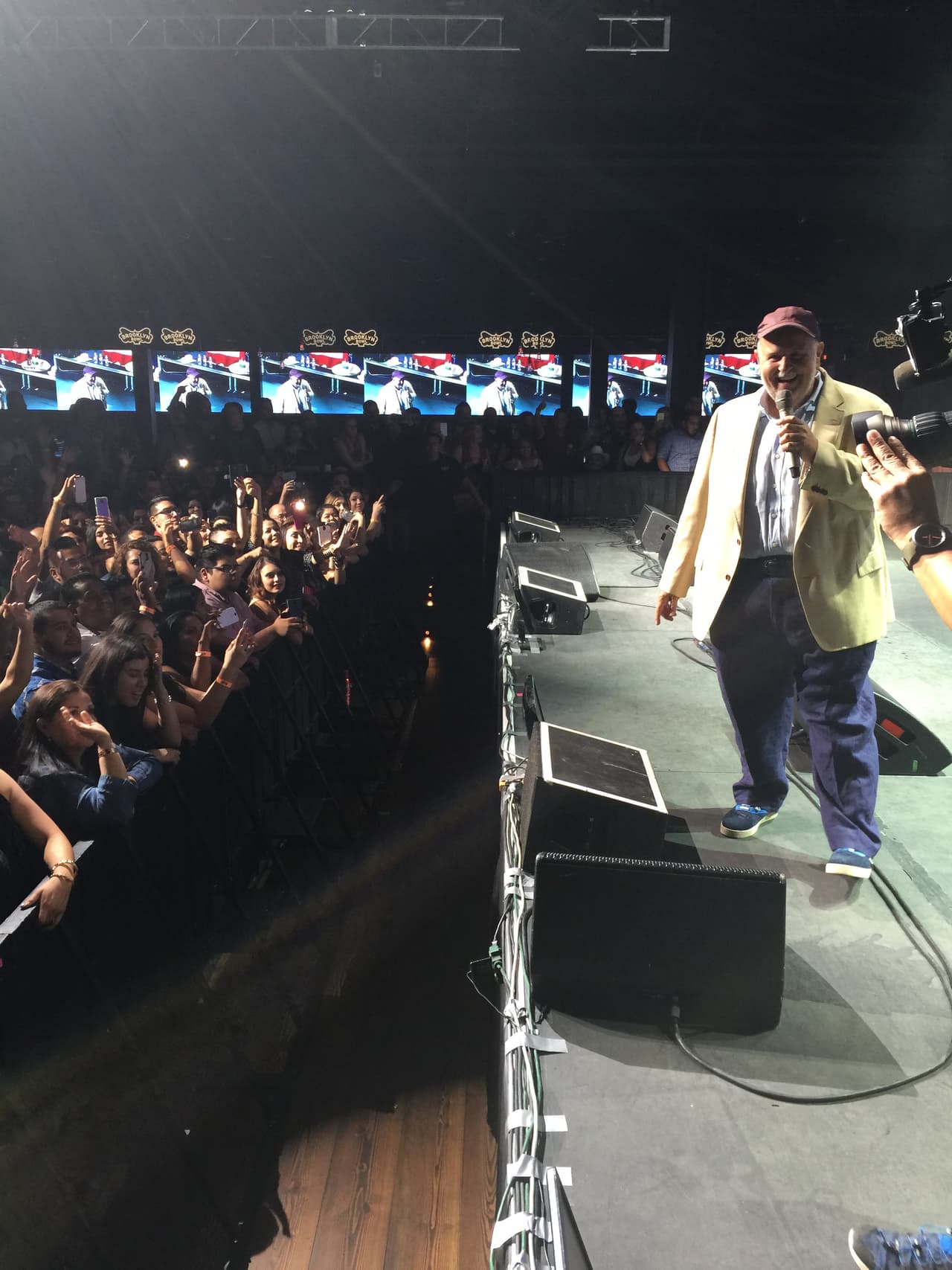 Raúl estuvo en el escenario con la banda.