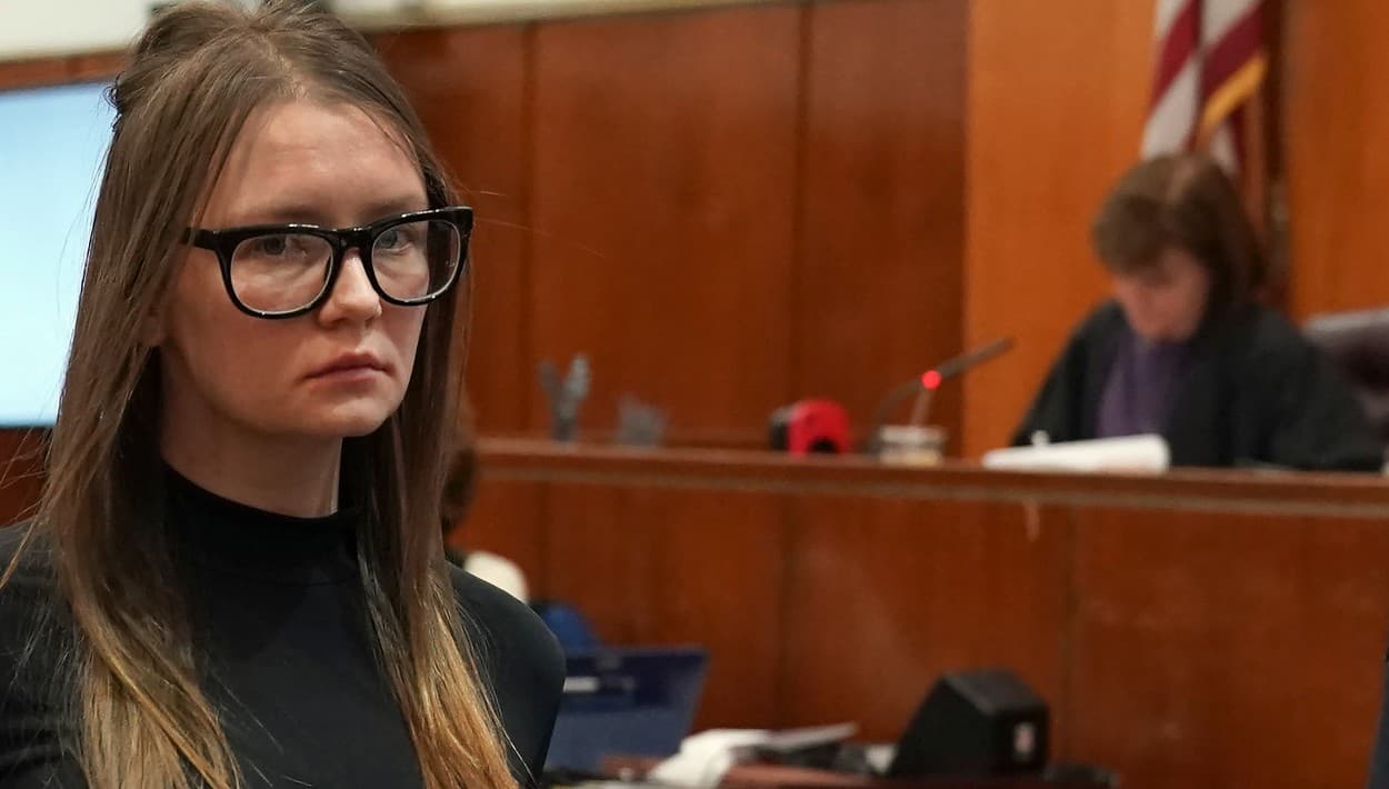 Falsa heredera rusa Anna Sorokin enfrenta proceso de deportación a Frankfurt