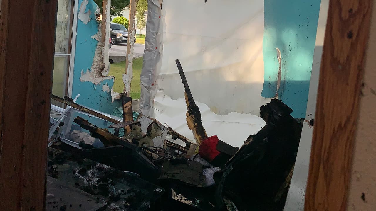 Las llamas se propagaron más rápido por tratarse de una casa móvil.