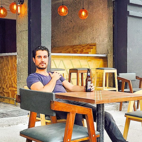 Este galán mexicano es empresario restaurantero en la Ciudad de México.