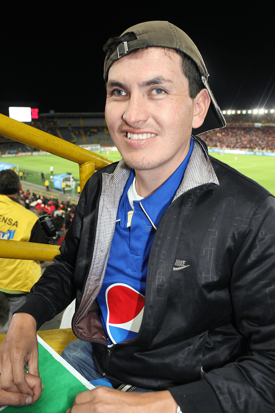 Sobre el final del partido, José Richard por fin pudo mostrar sus verdaderos colores sin problemas. Aunque su equipo perdió, haber podido disfrutarlo en vivo dibuja una sonrisa enorme.