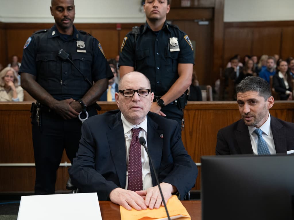 Harvey Weinstein es condenado a 15 años de prisión por un delito sexual cometido en 2006 en Nueva York