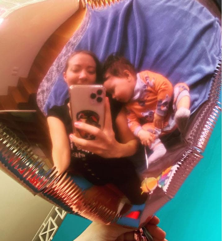 "Después me embaracé y al empezar a investigar y escuchar las diferentes experiencias, me aterré", reconoció, "
<b><a href="https://www.univision.com/famosos/fernanda-castillo-regresa-trabajo-mama-hijo-fotos" target="_blank">me daba más miedo la lactancia</a> </b>que el parto".
<br>