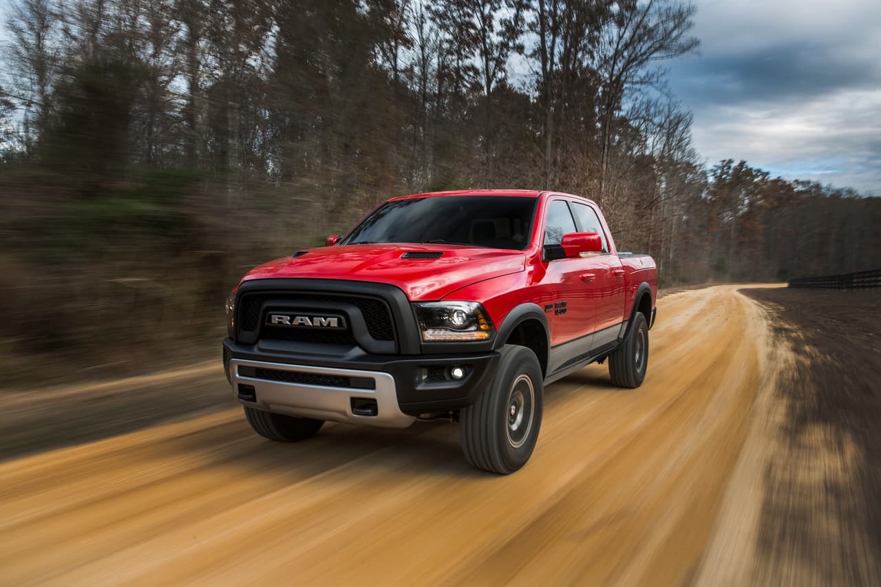 Ram 1500 Rebel 2016 es la "Pickup del Año" de Four Wheeler