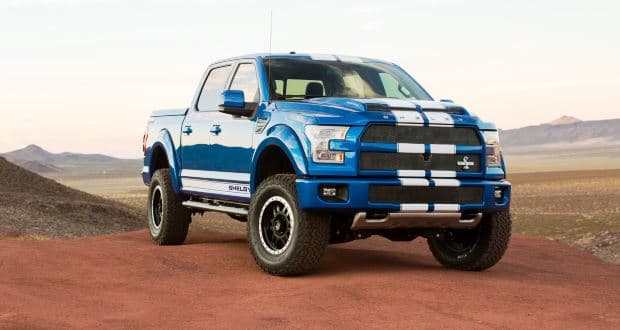 <b>Ford Shelby F-150 2016</b>
<br>Solo 500 unidades de esta super camioneta fueron ofrecidas por Shelby American y sus modificaciones se realizaban sobre la Ford F-150 Lariat. En este caso, realizaban modificaciones significativas en el motor y el sistema de suspensión. Este cuenta con un motor V8 de 5.0 litros supercargado capaz de producir hasta 700 caballos de potencia.
<br>
