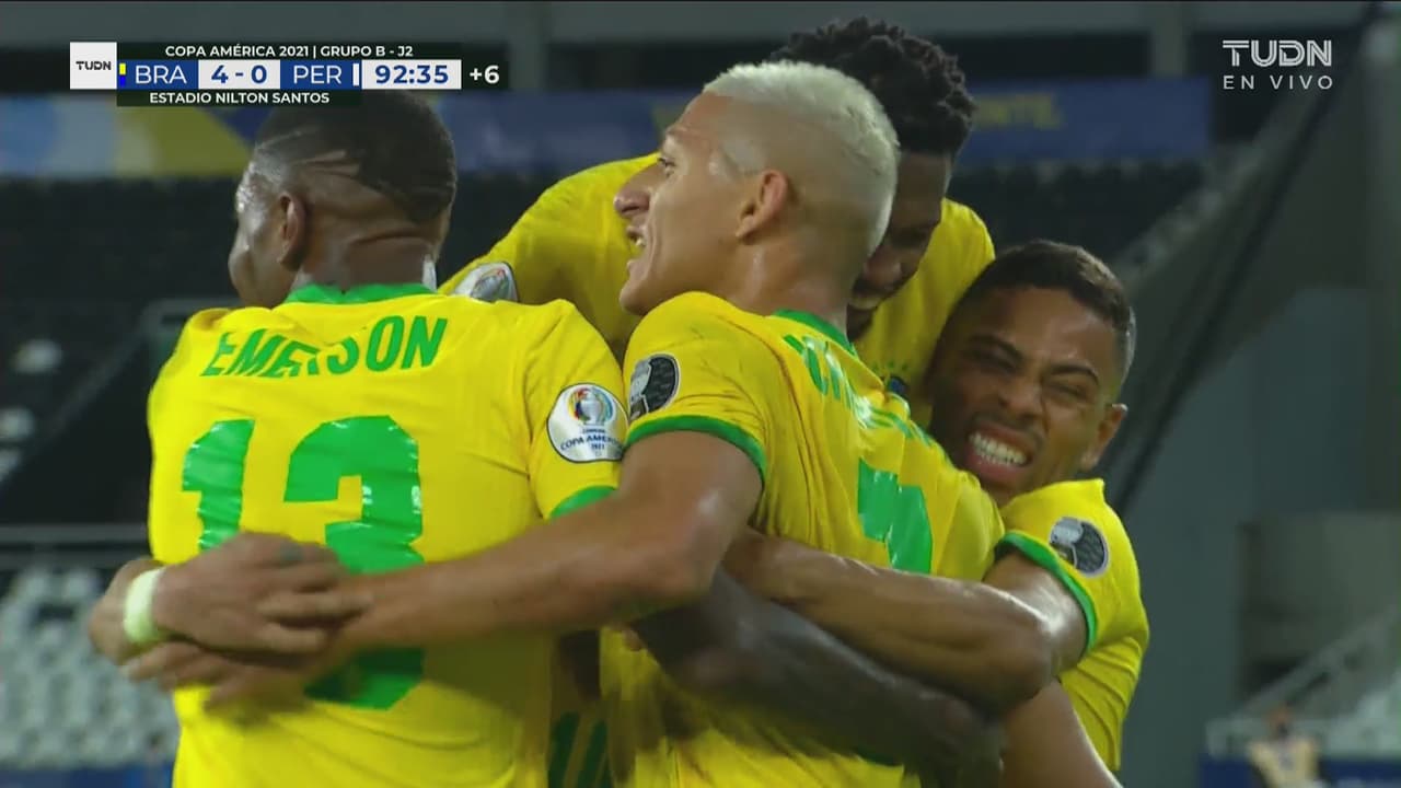 ¡Goleada! Richarlison finiquita la obra de Brasil con el 4-0