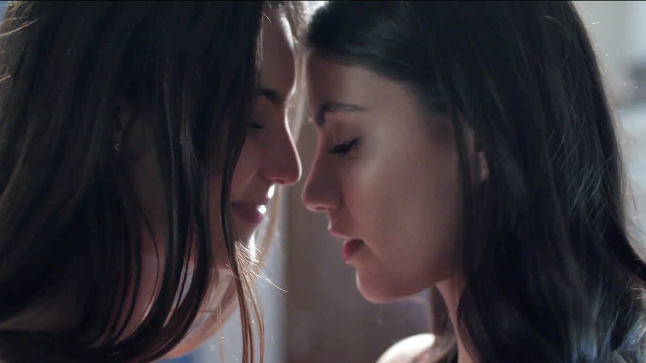 "[...] Este personaje (Valentina) ha transgredido las barreras de la sexualidad y de los gustos sexuales de las personas, y a la vez ha tocado las fibras más emotivas de los seres humanos que la están viendo y la reacción es de que se amen, de que necesito que estén juntas [...]", agregó.