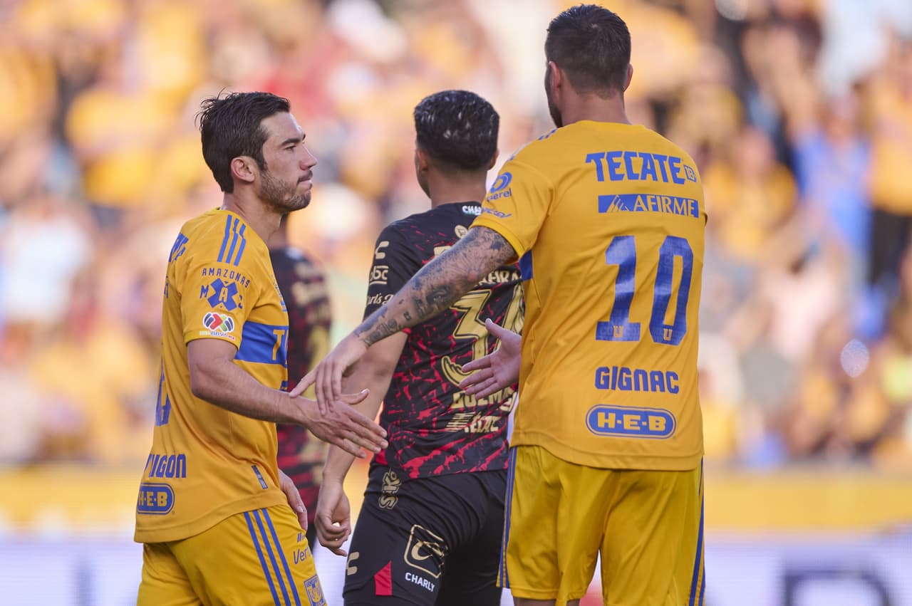 Juan Pablo Vigon también vio su tanto anulado.