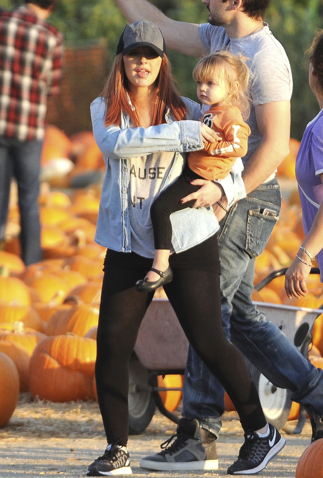 ¡Listos para hacer sus
<i> jack o' lanterns </i>en casa!