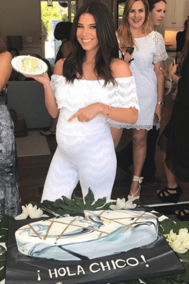 A tan solo diez días de convertirse en madre por segunda vez, Roselyn regresará a trabajar esta vez como conductora estelar de Latin Grammy 2017.