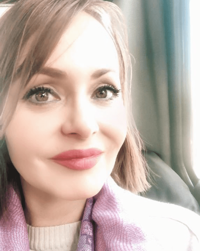 Actualmente Gaby Spanic está soltera. En 2018, durante una entrevista con 
<b><a href="https://peopleenespanol.com/celebridades/gaby-spanic-madre-soltera/" target="_blank">People en Español</a></b>, dejó claro que siempre tiene "muchos pretendientes" y que "cree en el amor".