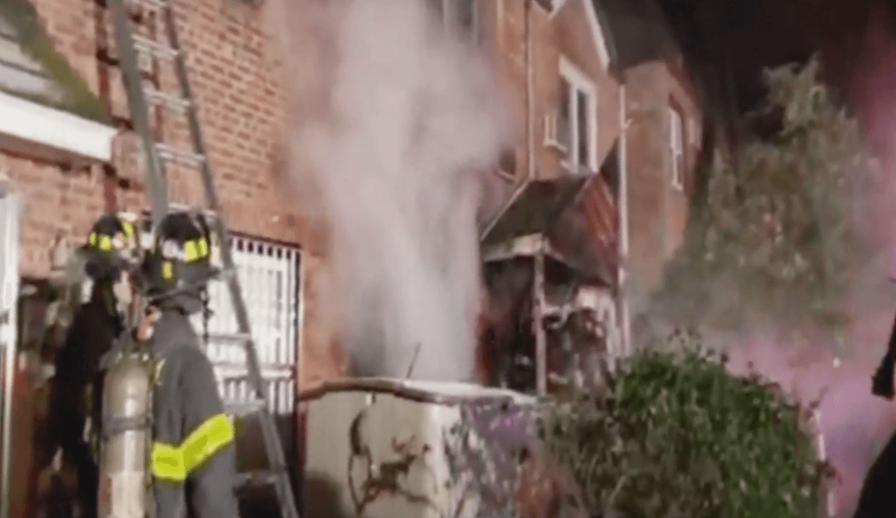 Una mujer hispana muere tras ser víctima de un incendio en Queens