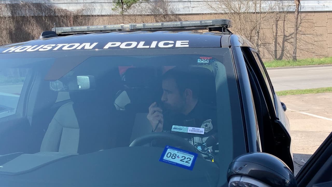 La ciudad de Houston ha reportado un aumento en el número de crímenes entre los que se destacan asaltos, robos e intentos de secuestro. Y, en redes sociales de Univision 45, la comunidad ha comentado que siente temor de salir a la calle: "Uno ya no se siente seguro".